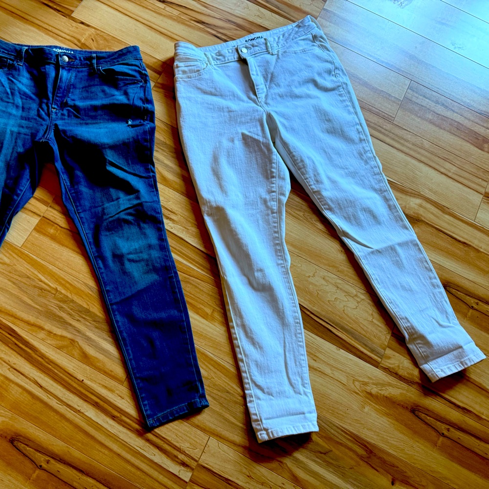 2 pairs….Sonoma Women's Ankle Jeans in Dark Blue and White
